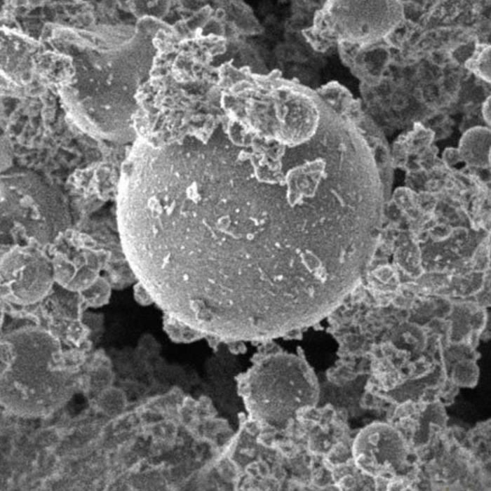 UHR imaging of nanoparticles in fly ash